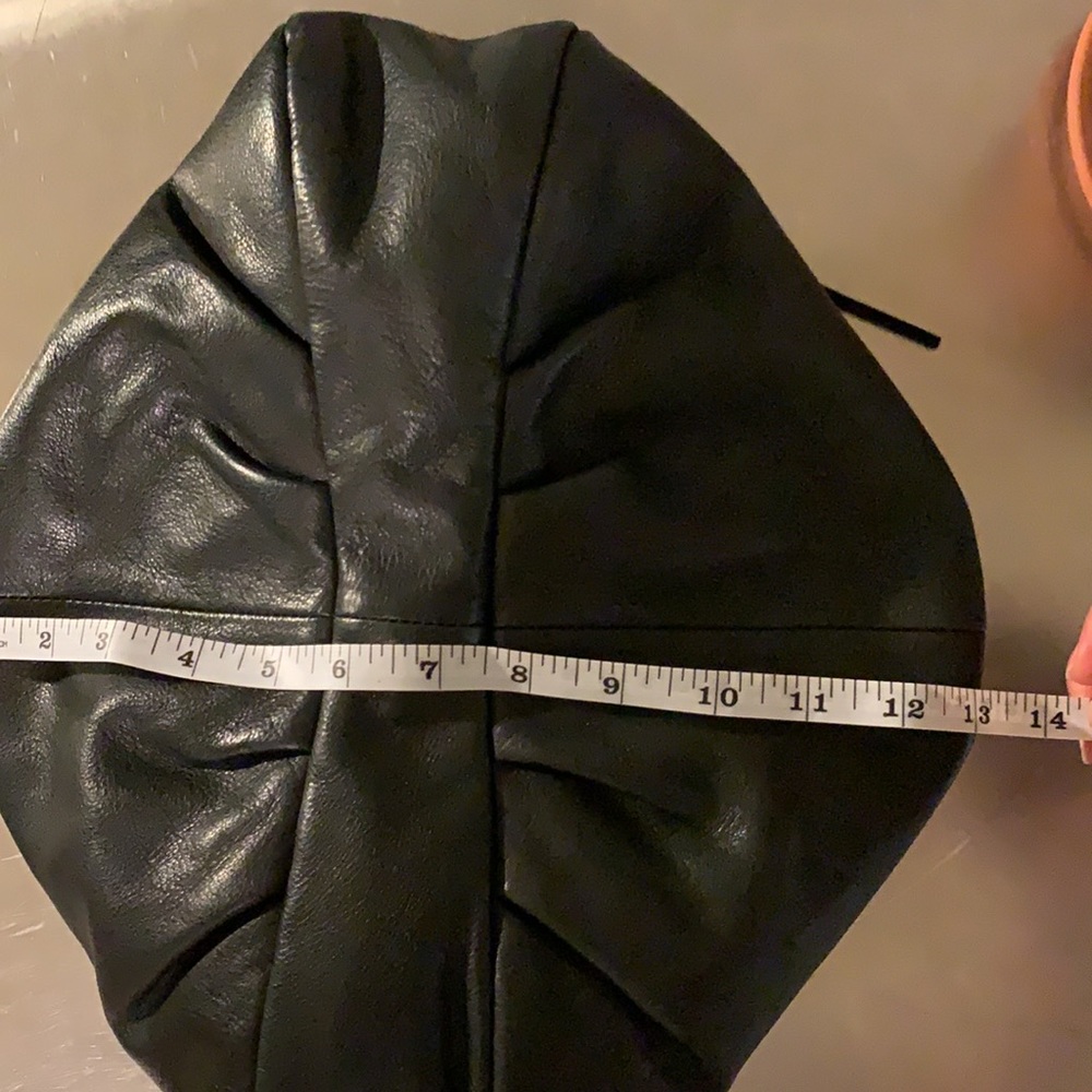 margot LEATHER HOBO - Picture 14 of 15